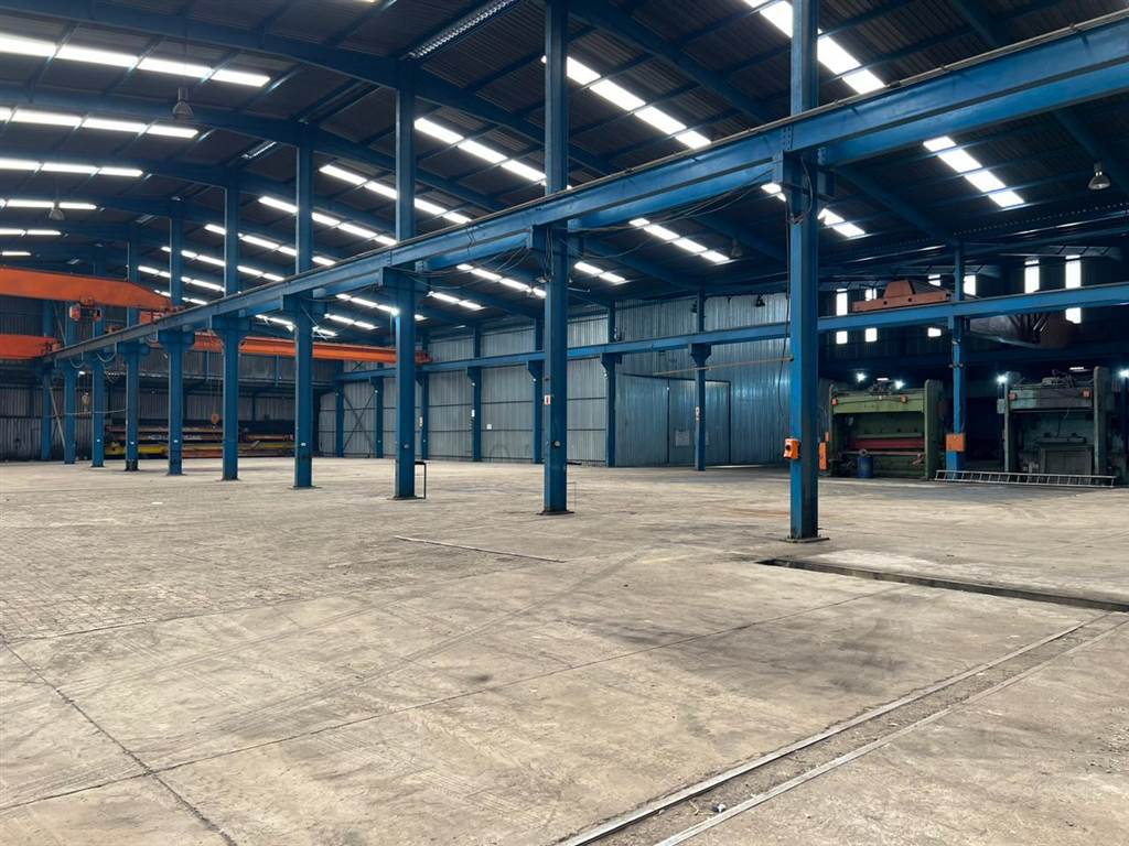 4600  m² Industrial space in Germiston South photo number 8