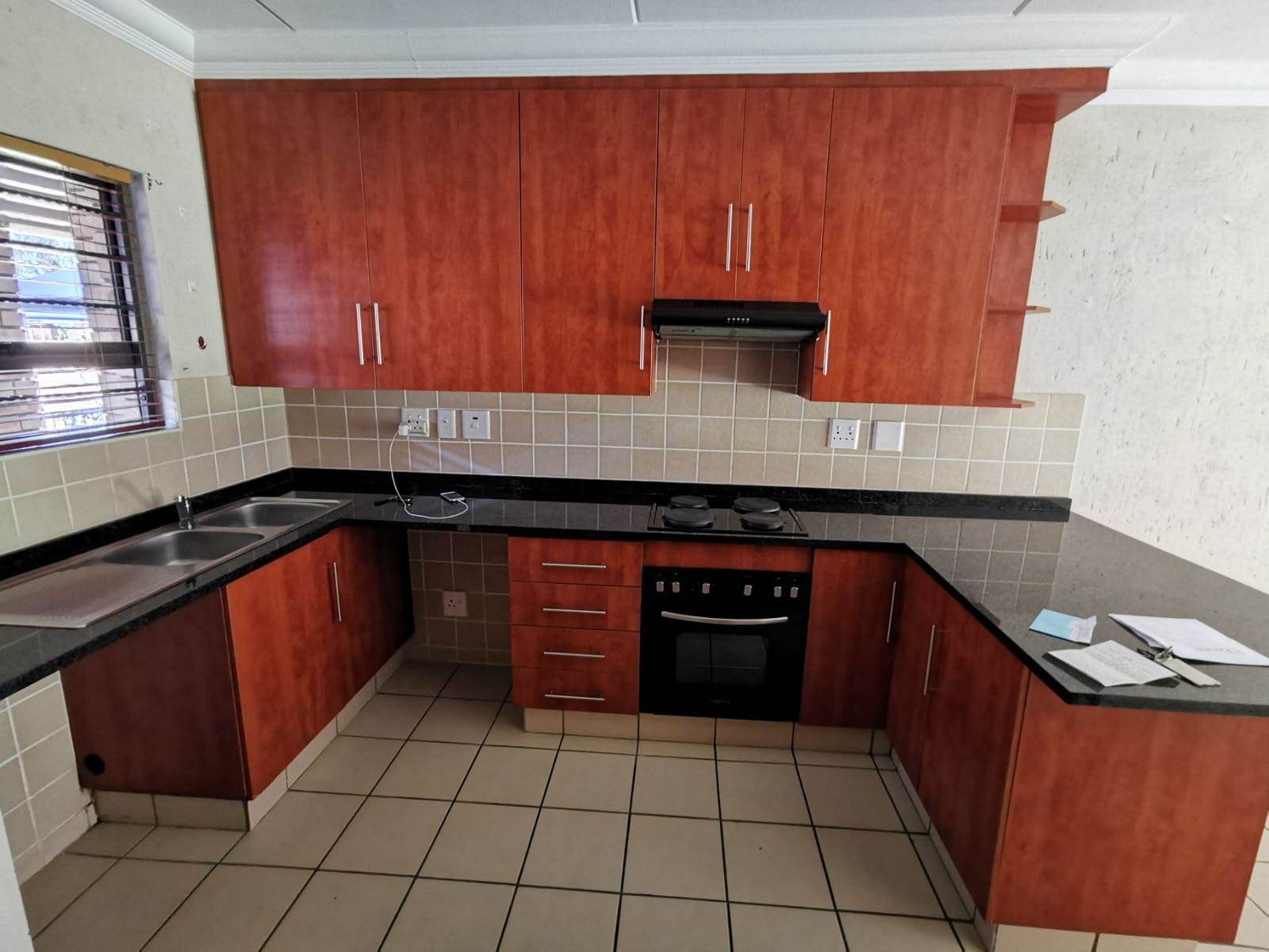 2 Bed Apartment in Boksburg North photo number 10