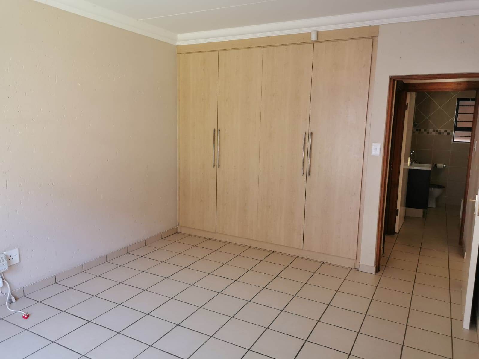 2 Bed Apartment in Boksburg North photo number 6