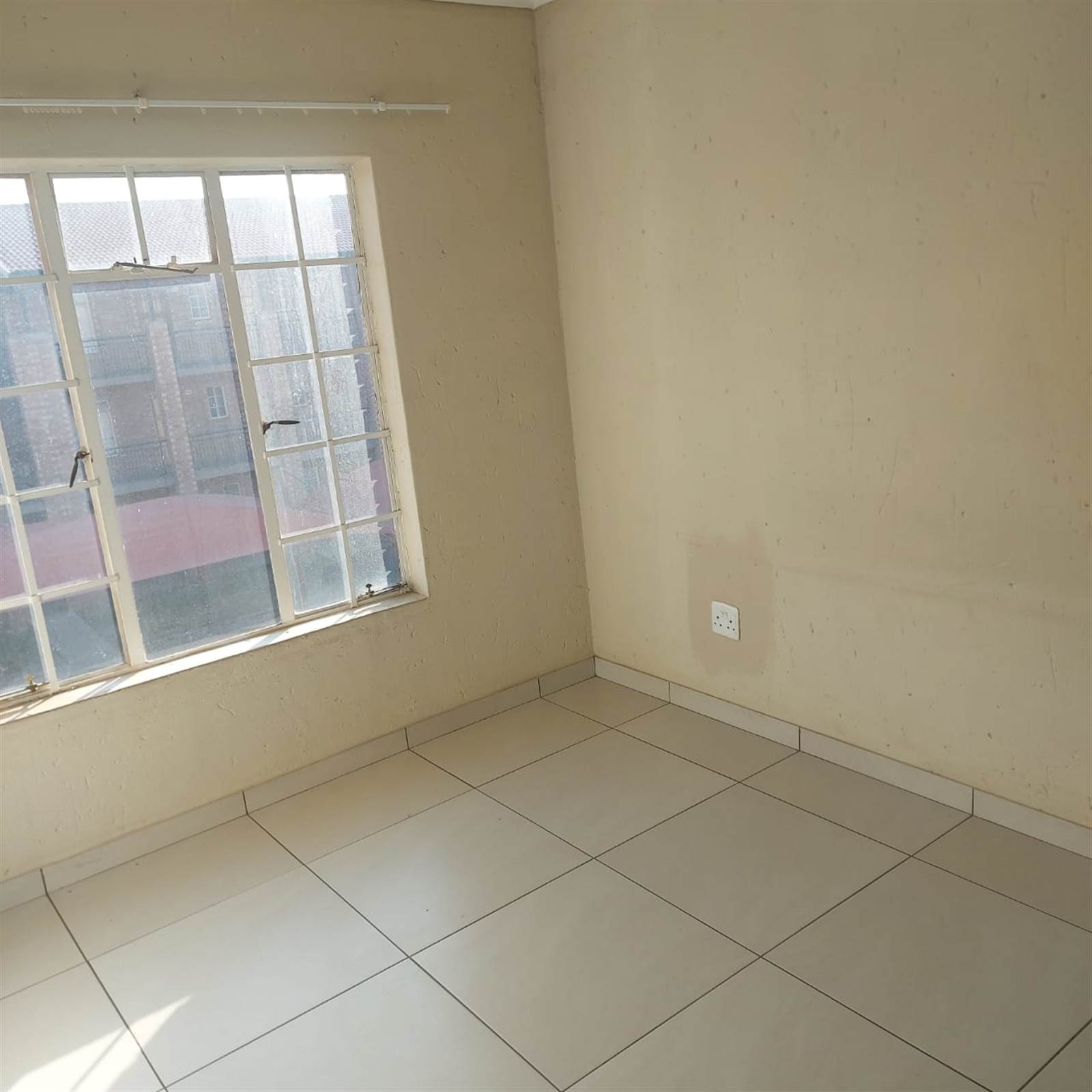 2 Bed Apartment in Boksburg North photo number 7