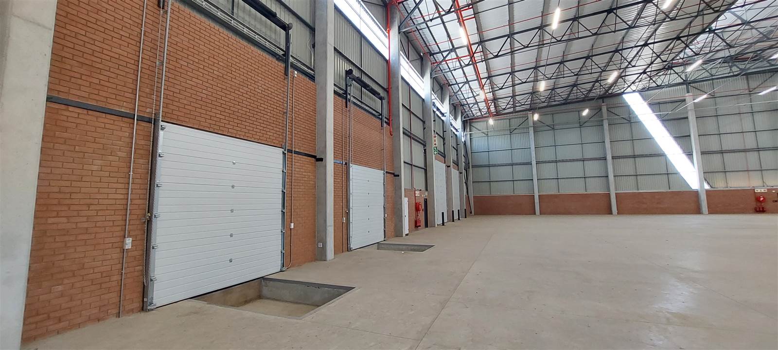 5773  m² Industrial space in Louwlardia photo number 8