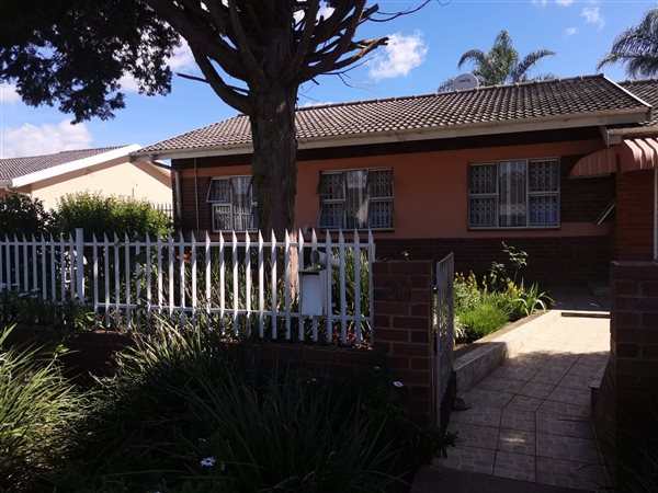 4 Bedroom House 4 Bedroom House