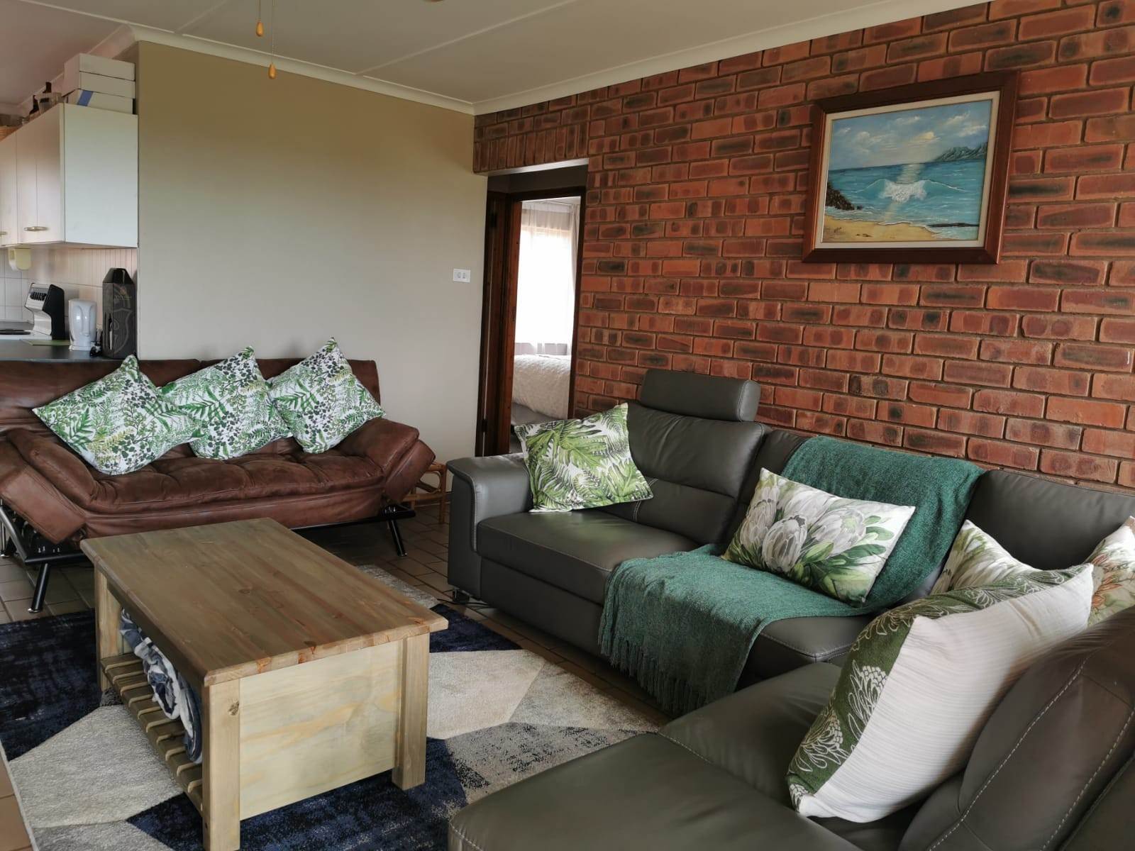 2 Bed Townhouse in Leisure Bay photo number 2