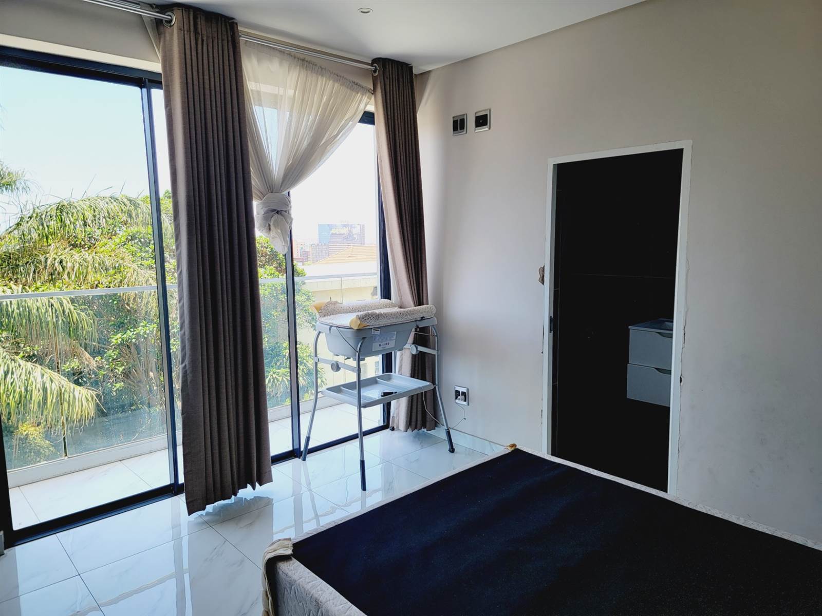 2 Bed Apartment in Musgrave photo number 13