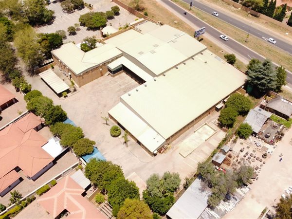 3 341 m² Commercial space 3 341 m² Commercial space