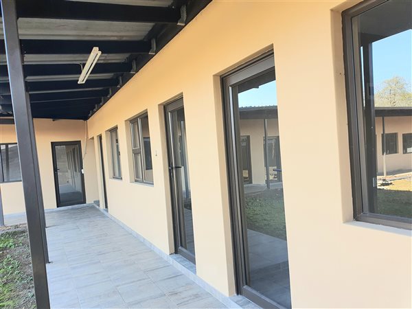 15  m² Commercial space in Howick