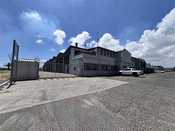 1811  m² Industrial space in Epping