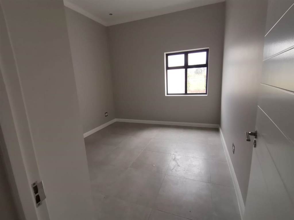 1 Bed House in Kraaibosch photo number 6