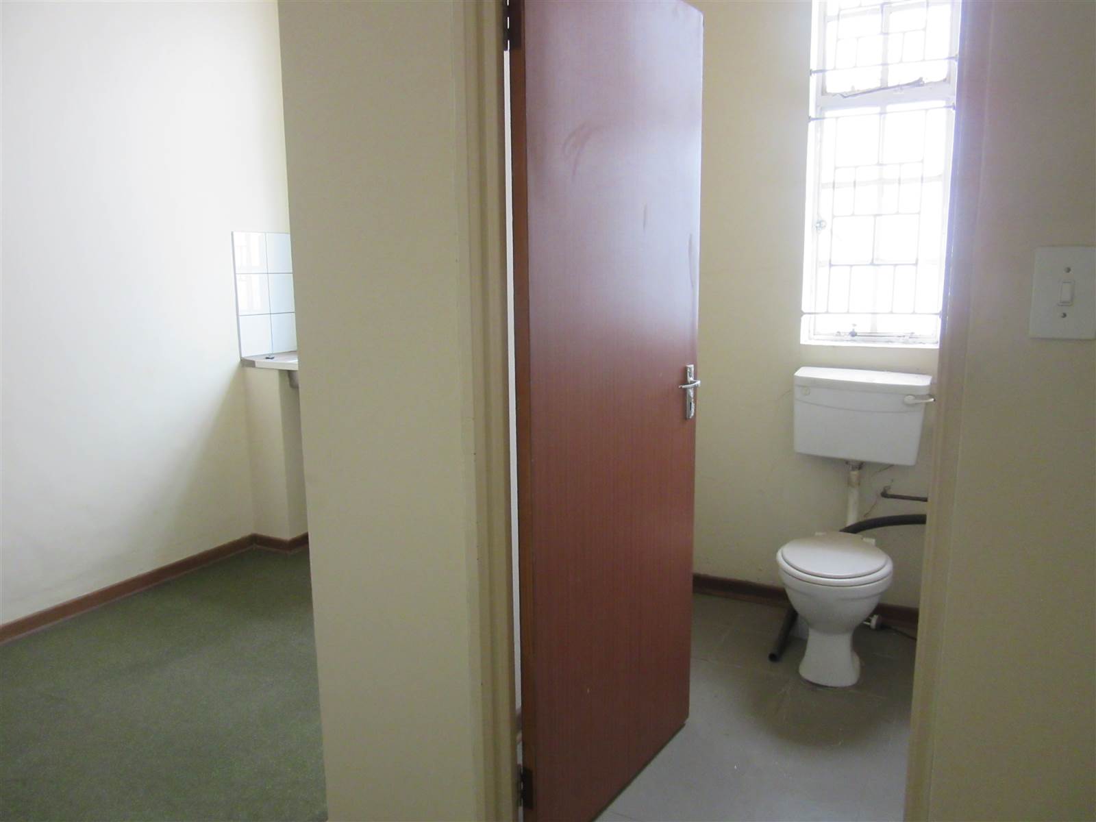 412  m² Commercial space in Vryburg photo number 8