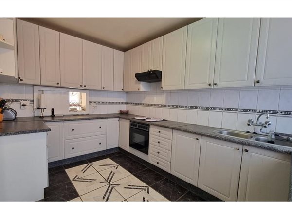 3 Bed Apartment in Jeppestown