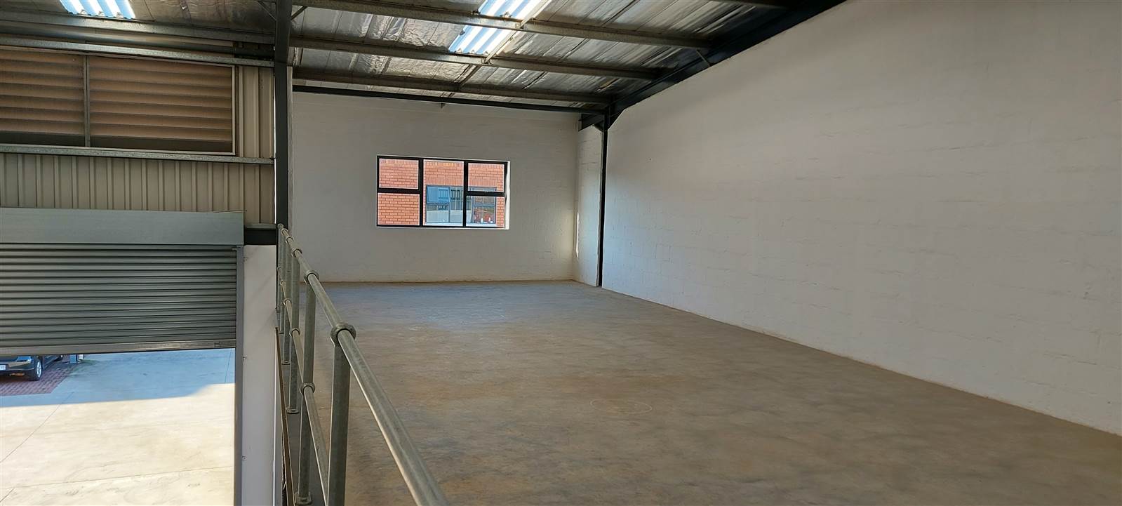 180  m² Commercial space in Cornubia photo number 2