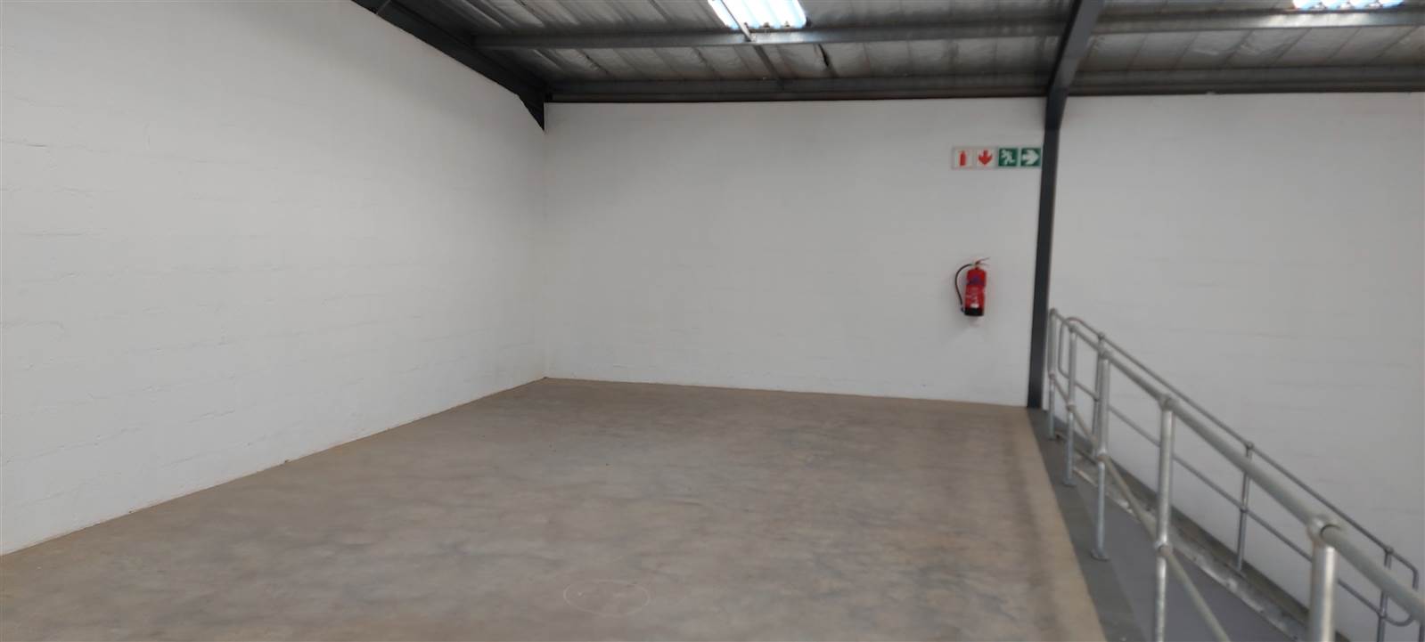 180  m² Commercial space in Cornubia photo number 3