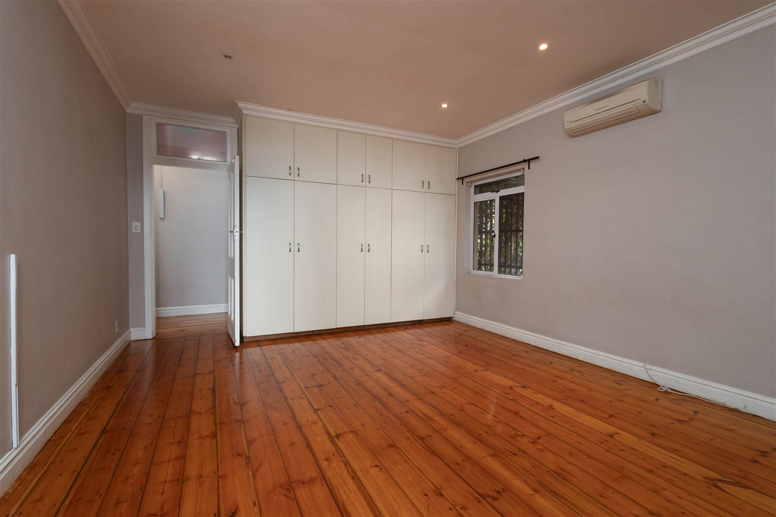 3 Bed Apartment in Glenwood photo number 6