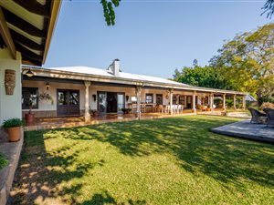 7 Bed House in Bothas Hill