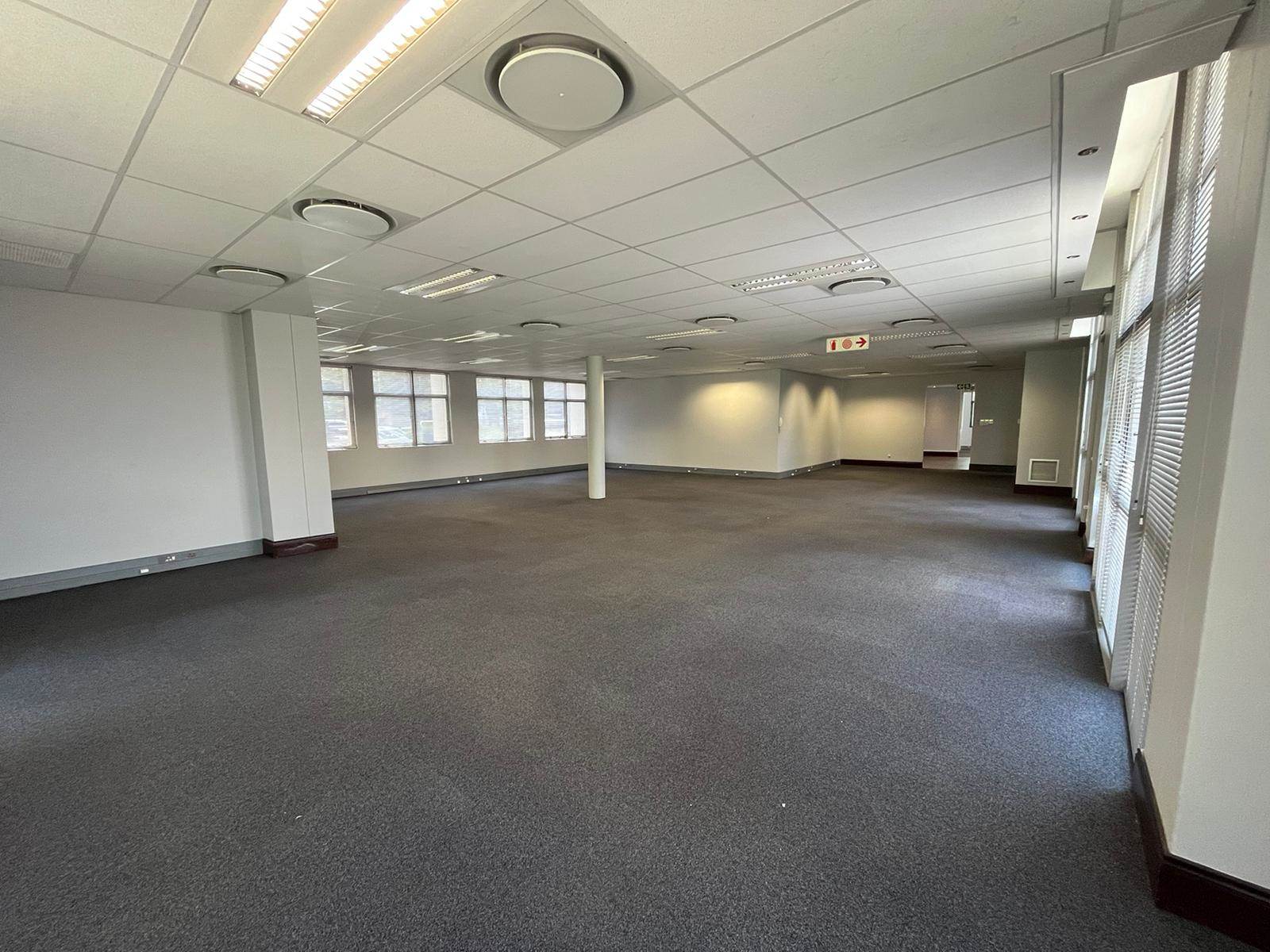713  m² Commercial space in Bryanston photo number 14