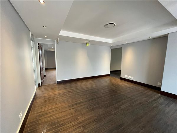 713  m² Commercial space in Bryanston