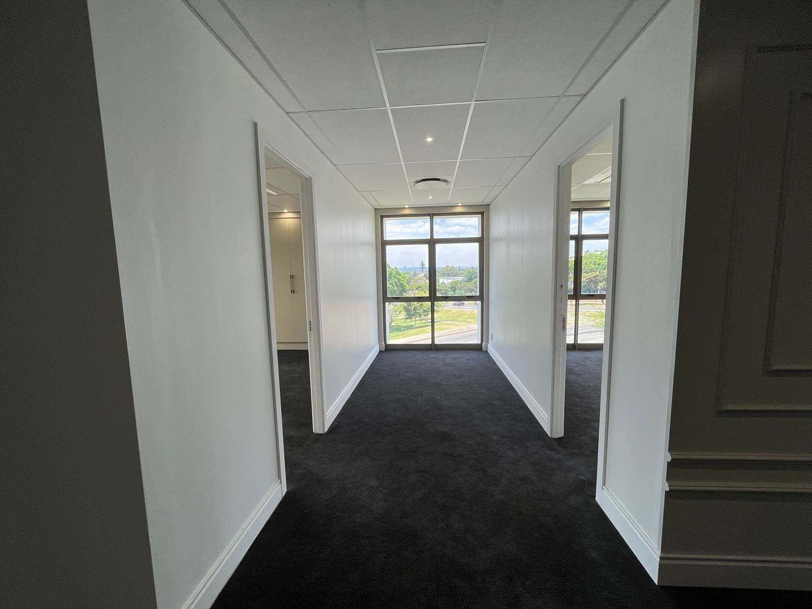 713  m² Commercial space in Bryanston photo number 21