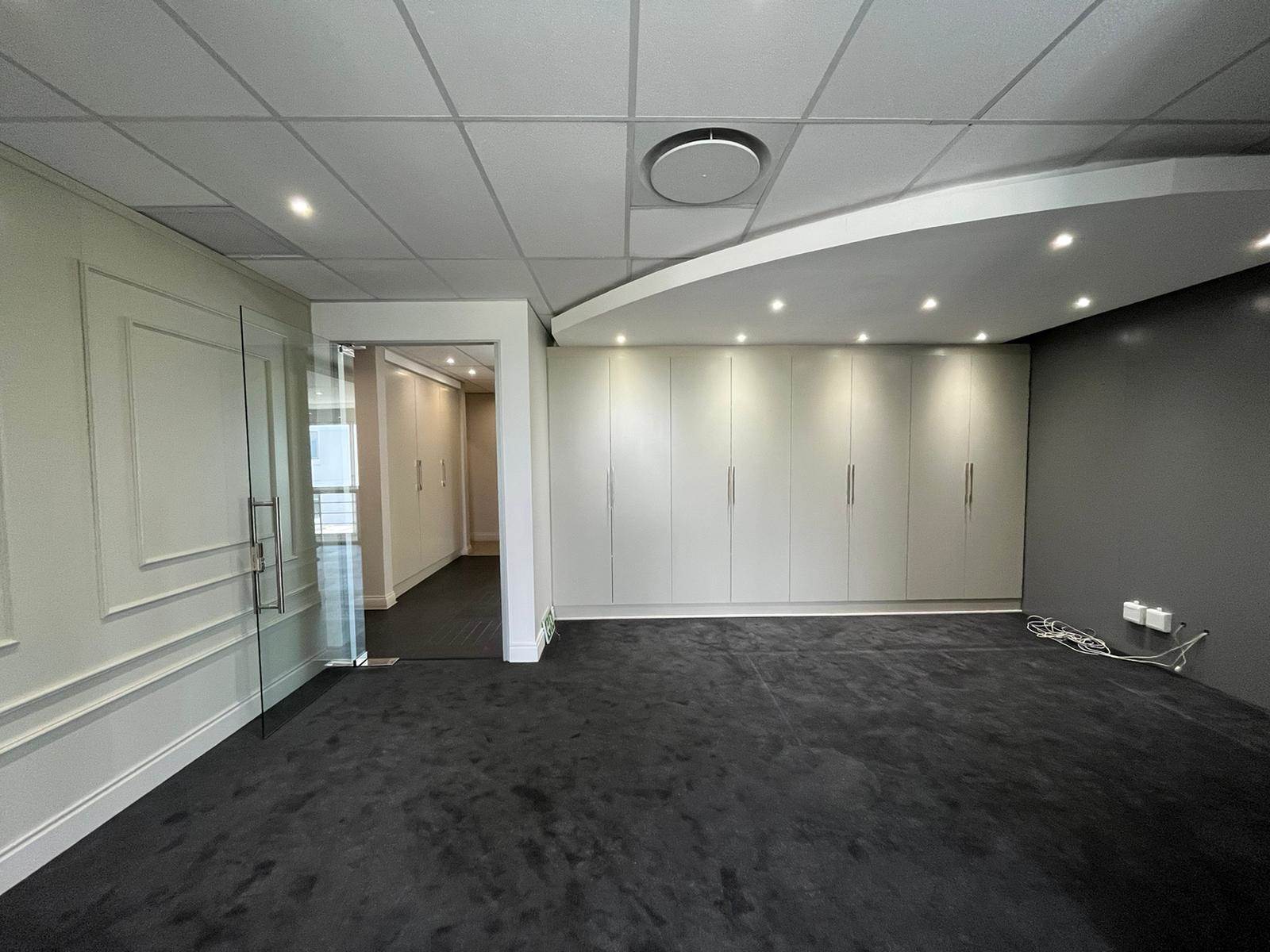 713  m² Commercial space in Bryanston photo number 26