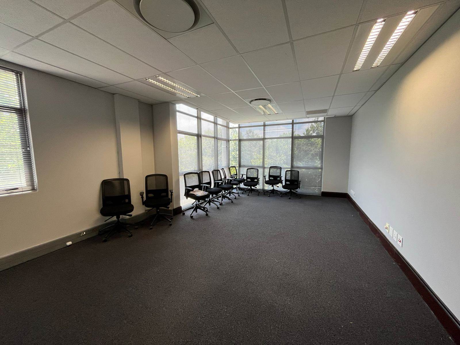 713  m² Commercial space in Bryanston photo number 9