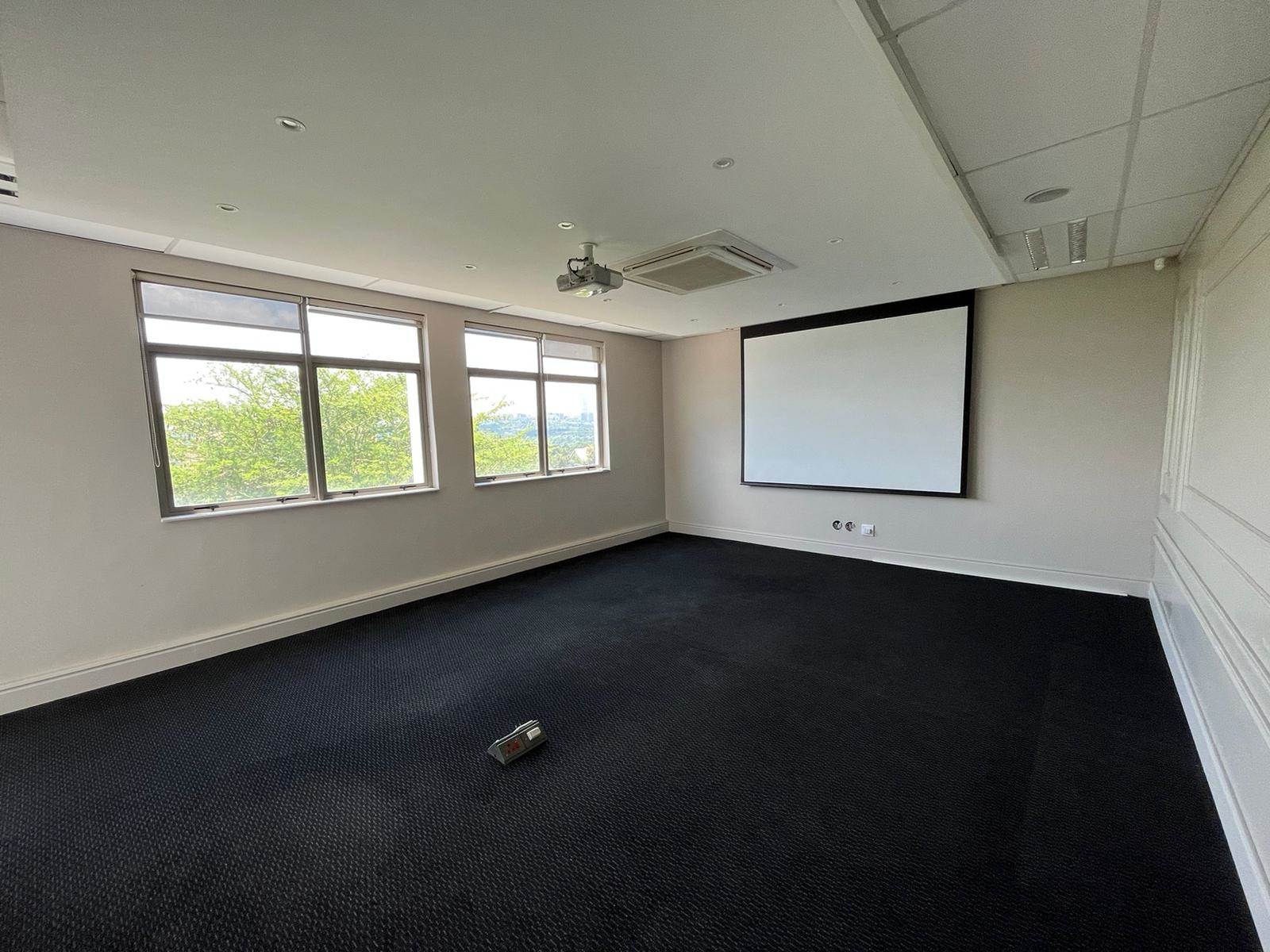 713  m² Commercial space in Bryanston photo number 20