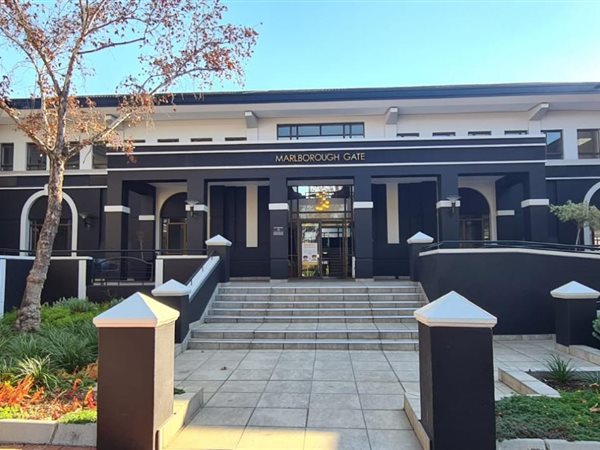 312  m² Commercial space in Hyde Park