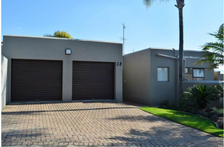 3 Bed Cluster in Randpark Ridge photo number 2