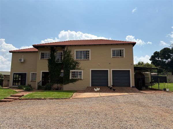 4 Bedroom House 4 Bedroom House