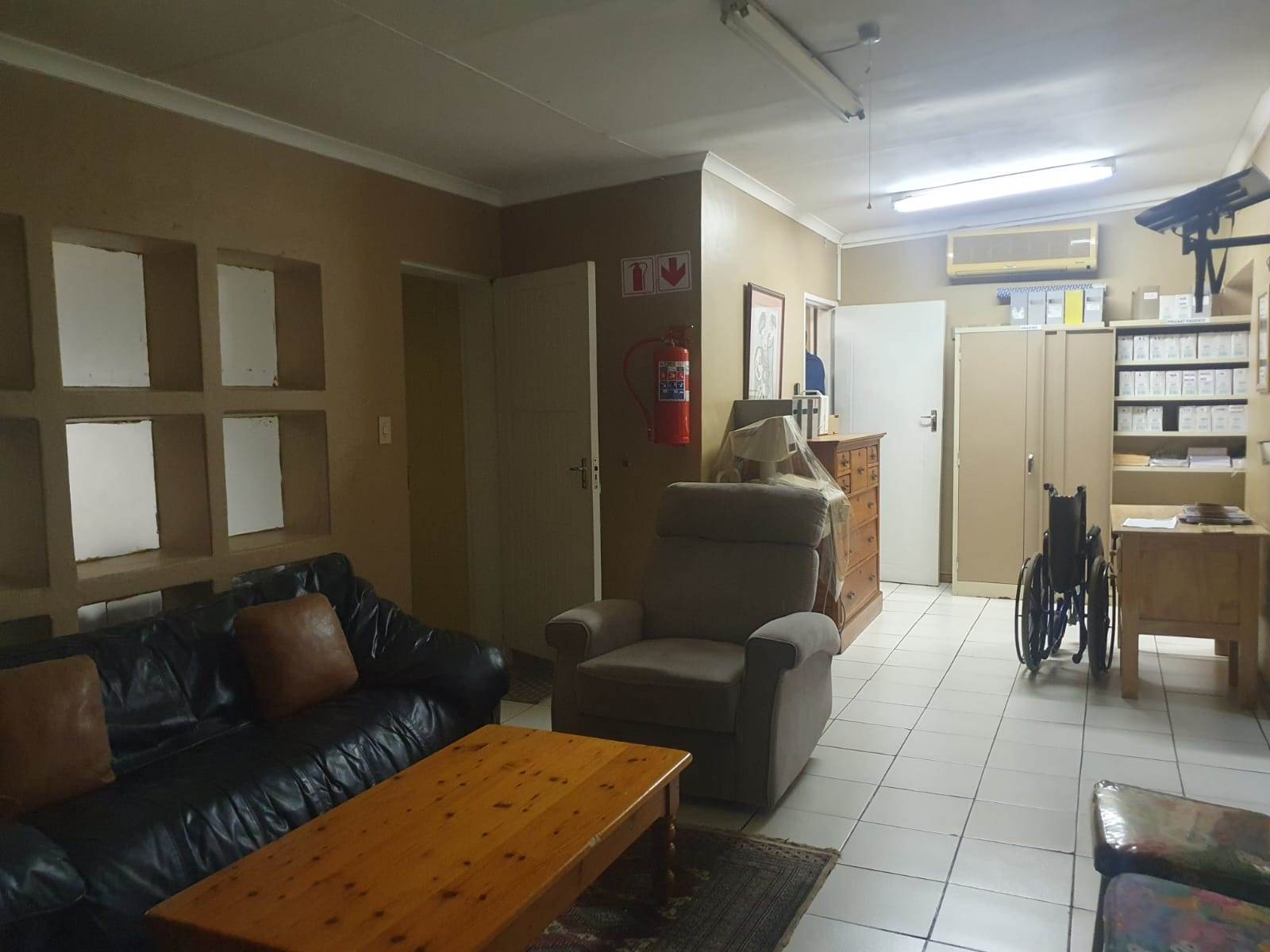 460  m² Commercial space in Rustenburg Central photo number 29
