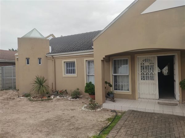 3 Bedroom House 3 Bedroom House