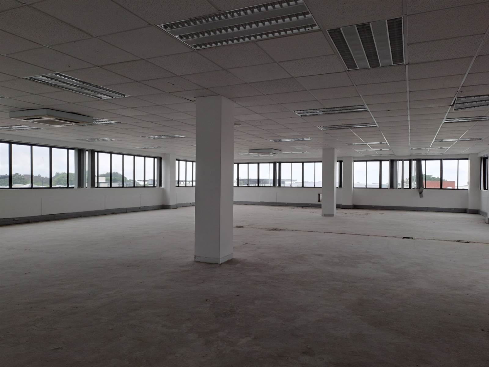 285.64  m² Office Space in Westville photo number 1