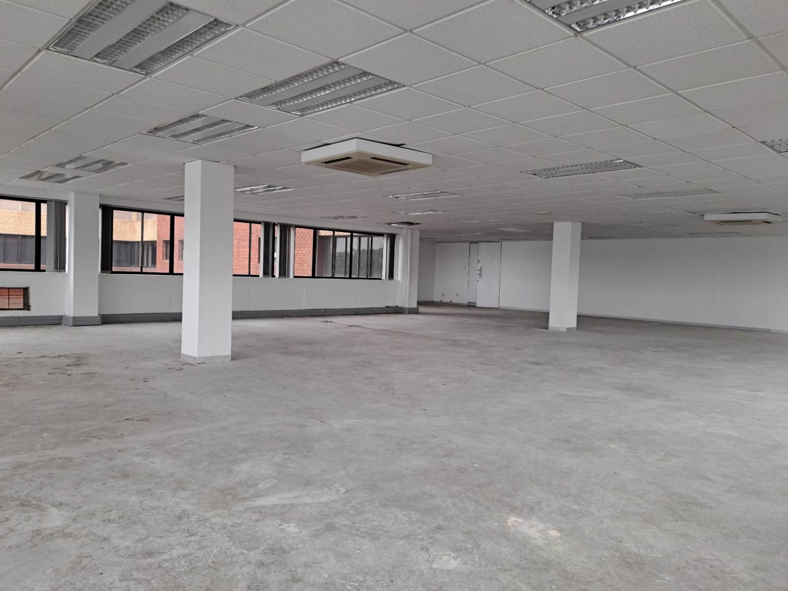 285.64  m² Office Space in Westville photo number 4