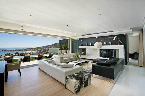 6 Bed House in Camps Bay photo number 6
