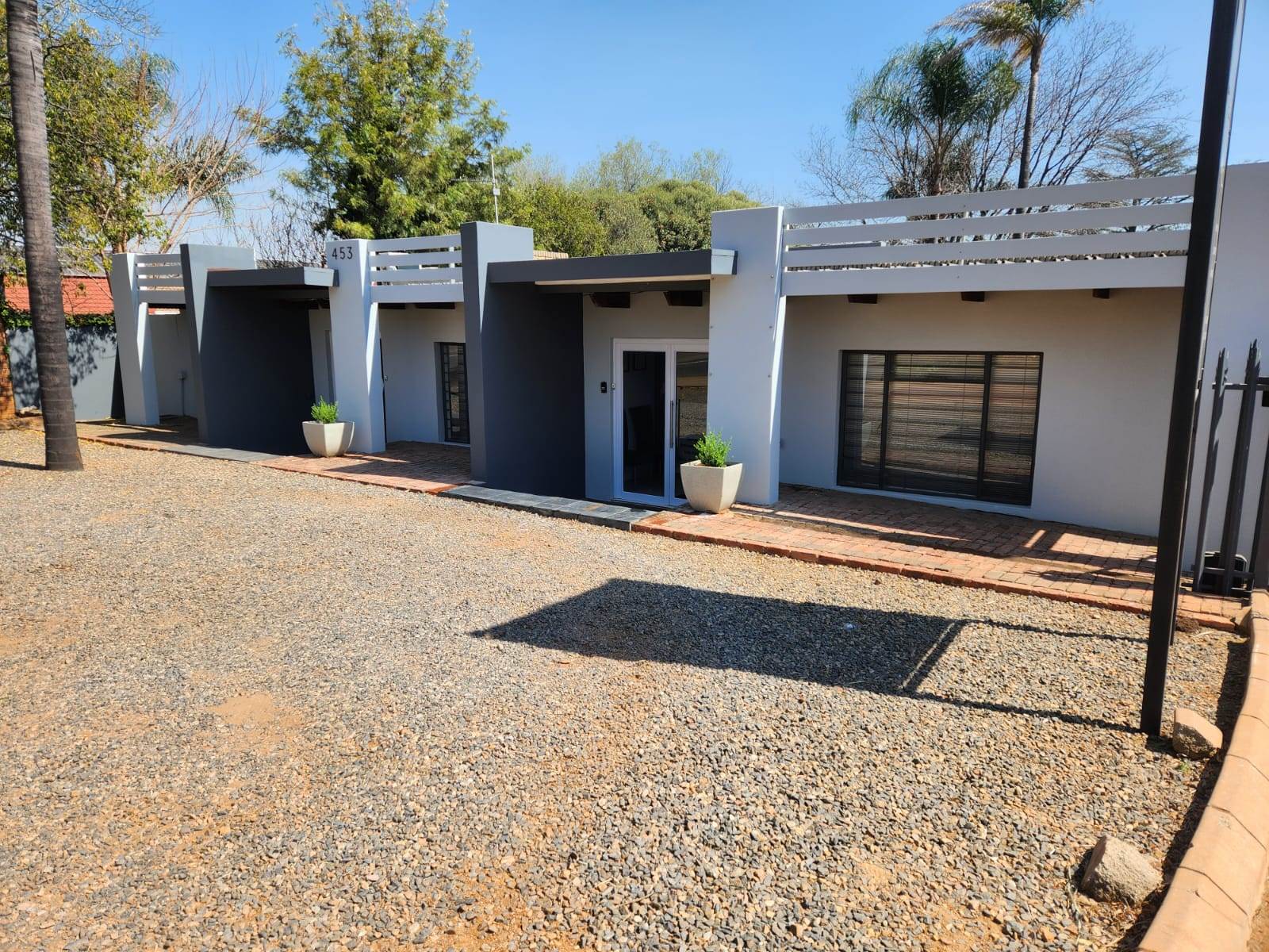 13 Bed House in Garsfontein photo number 1