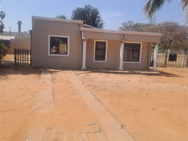 8 Bedroom House 8 Bedroom House