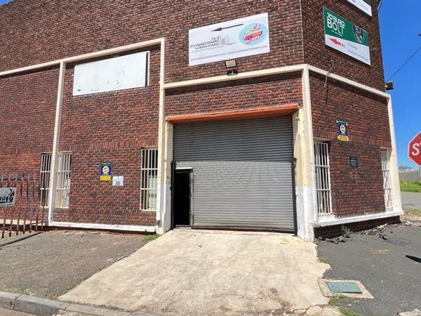 363  m² Industrial space