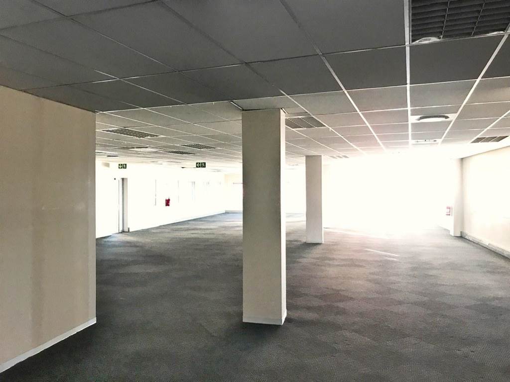 636  m² Office Space in Bedfordview photo number 8
