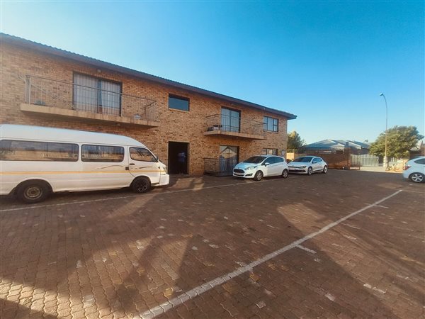544 m² Commercial space 544 m² Commercial space