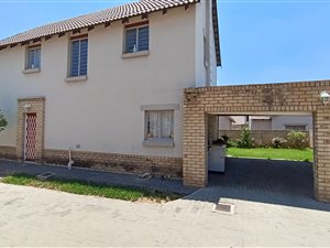 3 Bed Townhouse in Willow Glen
