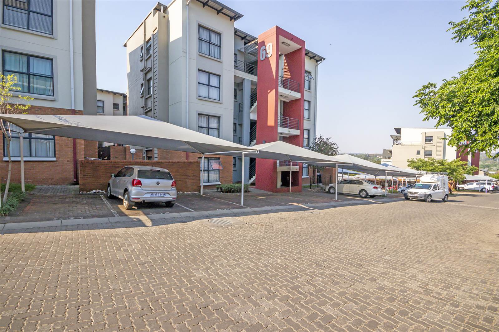 3 Bed Apartment in Fourways photo number 24