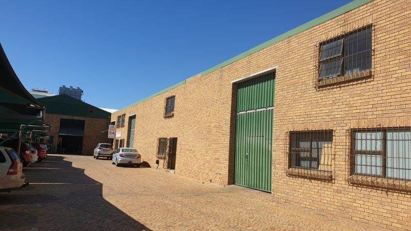 300  m² Industrial space in Killarney Gardens photo number 1