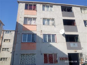 2 Bed Flat in Austerville
