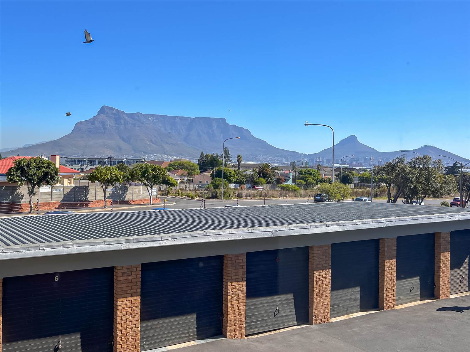 2 Bed Apartment in Milnerton Central photo number 21