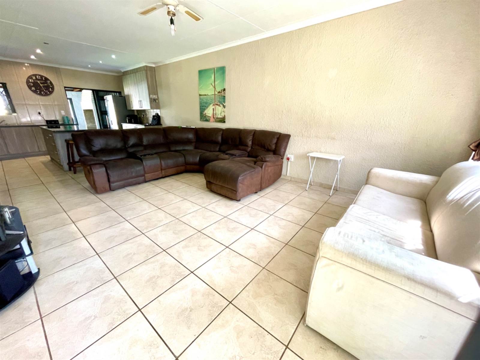 3 Bed House in Krugersdorp North photo number 2