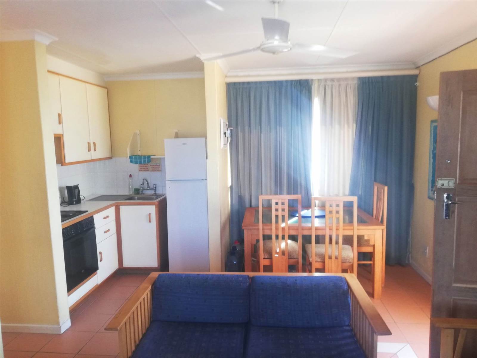 3 Bed Apartment in Port Shepstone photo number 6