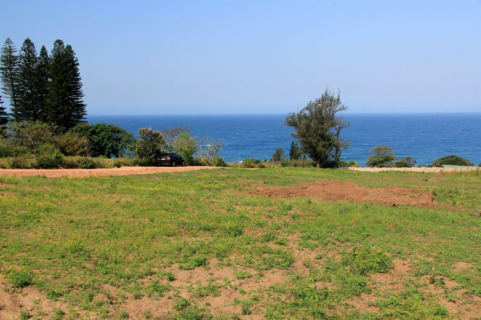 1555 m² Land available in Bazley Beach photo number 1