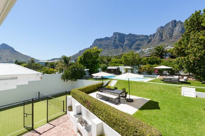 4 Bed House in Camps Bay photo number 25