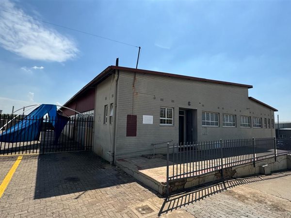 665  m² Industrial space in Pretoria West