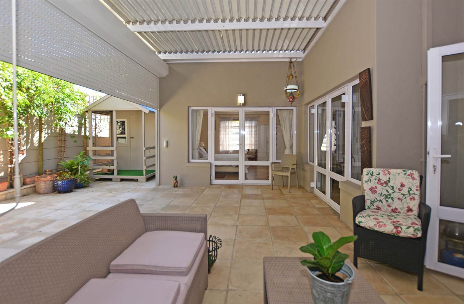 4 Bed House in Blouberg Sands photo number 29