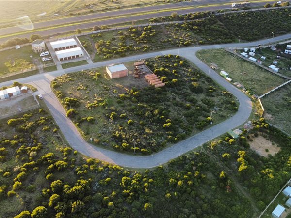 1250 m² Land available in Mossel Bay Central