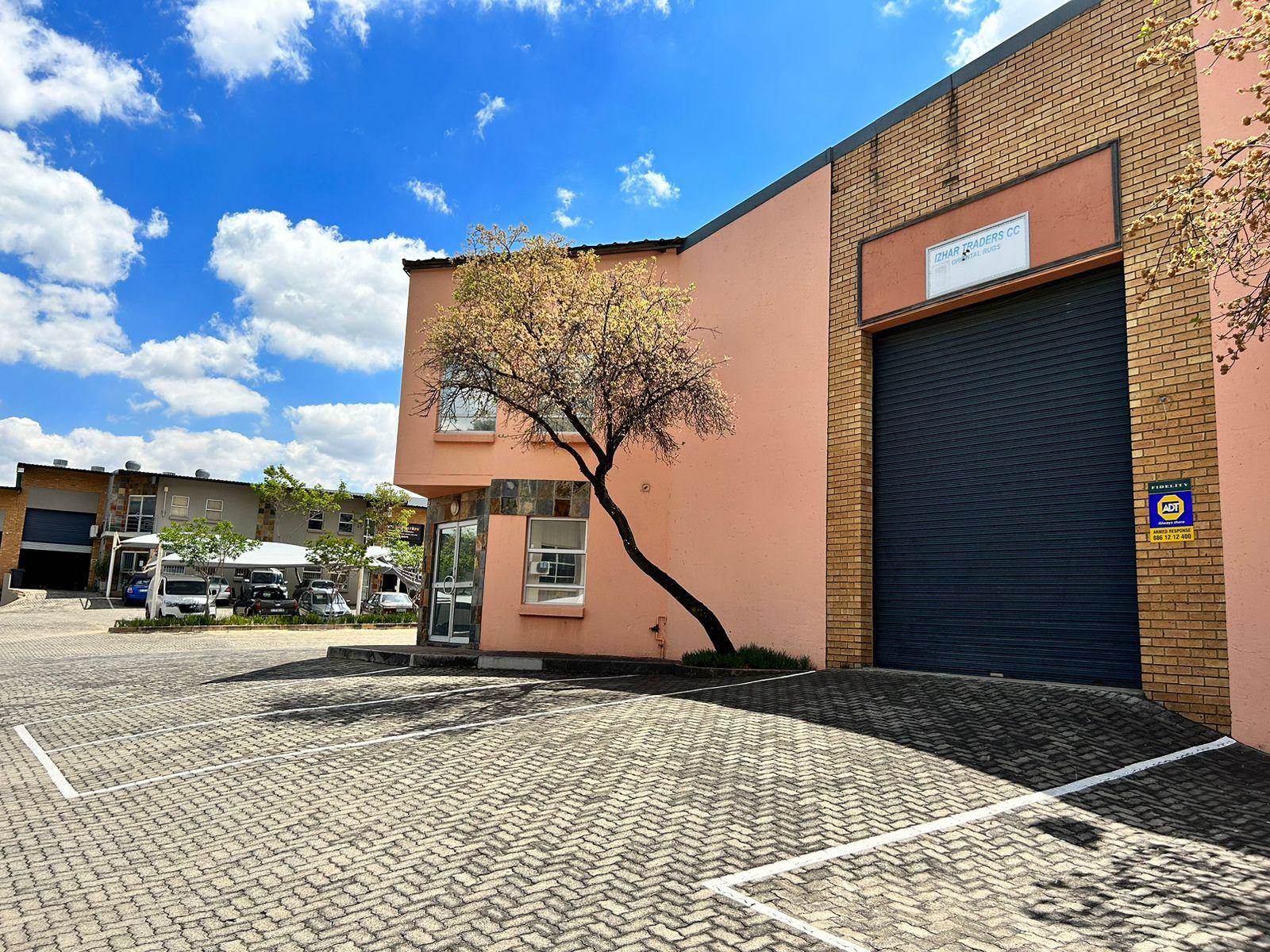 209  m² Industrial space in Eastgate photo number 15